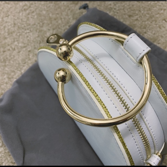 Iridescence New York - Picture 3 of 6